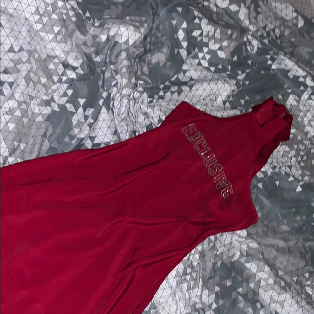 So real ( GSUWOO) exclusive burgundy dress